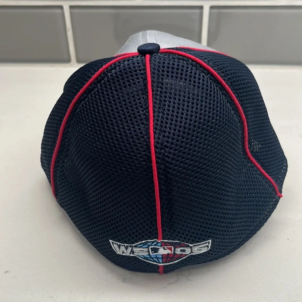 St. Louis Cardinals 2006 League Champions New Era OSFA Mesh Hat Cap MLB Baseball